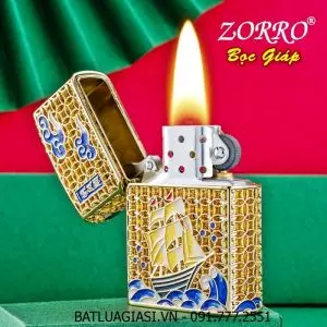 BẬT LỬA ZIPPO ZORRO BỌC GIÁP ĐỒNG TIỀN HÌNH CHIẾC THUYỀN THUẬN BUỒM XUÔI GIÓ (FULLBOX) - (XÀI XĂNG) #VÀNG